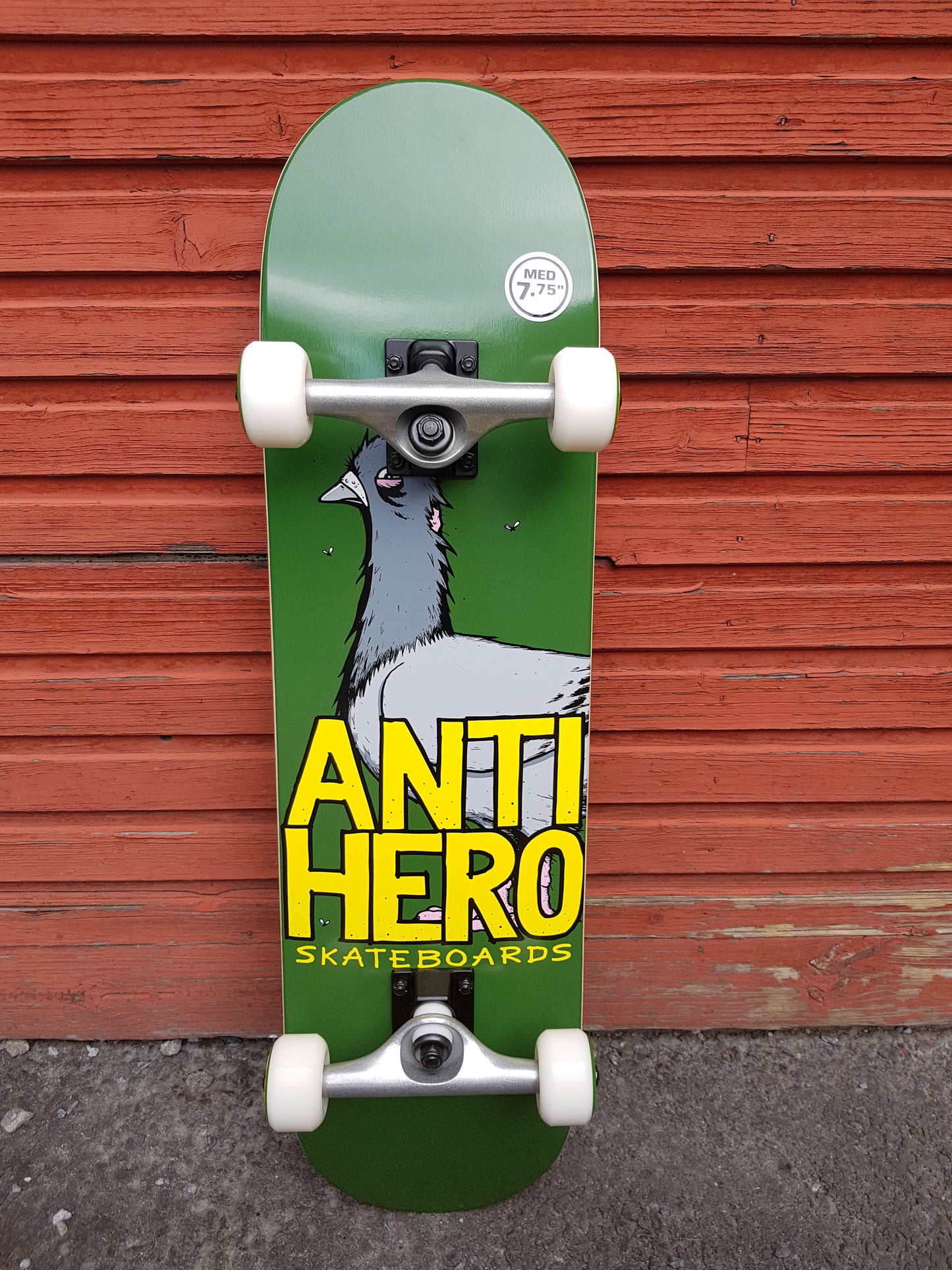 Antihero Pigeon Close Up 7.75"