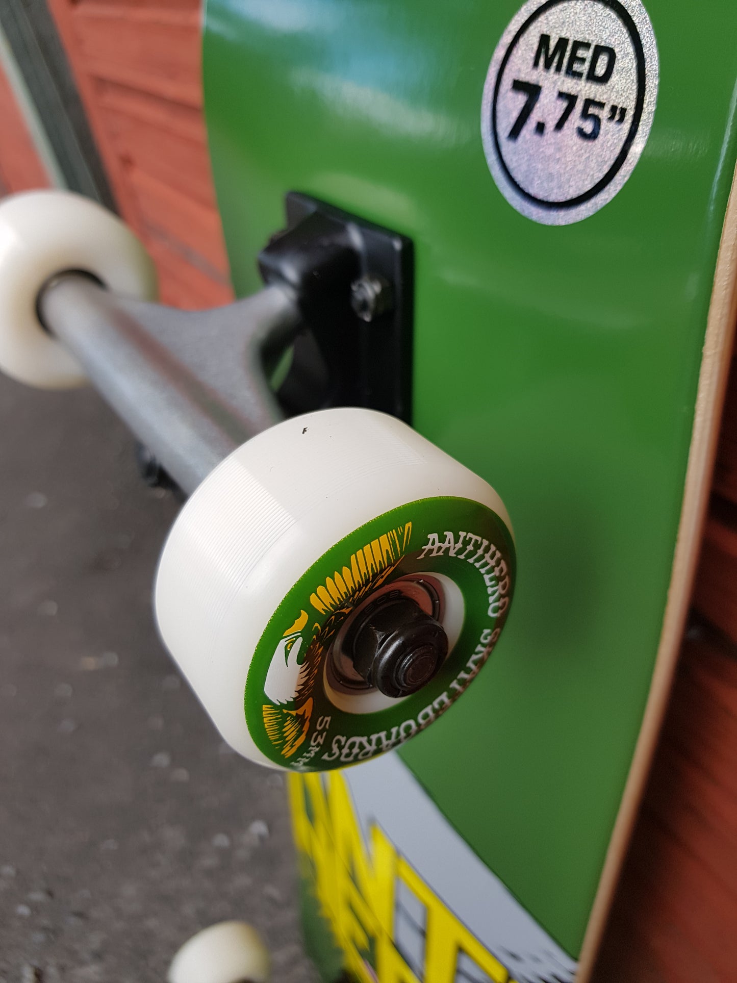 Antihero Pigeon Close Up 7.75"