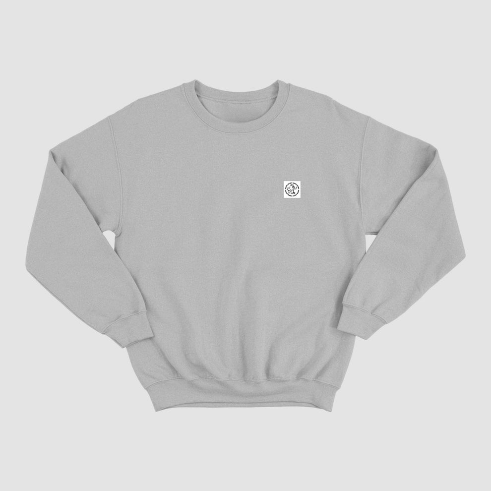 Round logo crew neck
